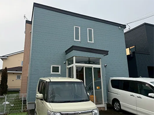 塗装屋永塗の水色の外壁塗装事例AFTER